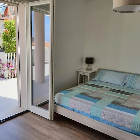 Di Pregio Con Terrazza Vista Mare Διαμέρισμα