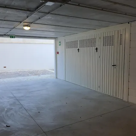 Di Pregio Con Terrazza Vista Mare Διαμέρισμα